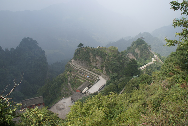 Image: /media/?path=/trips/2007-08-13 China/2007-08-20_Wudang/20070820-103502-0-Jon.jpg